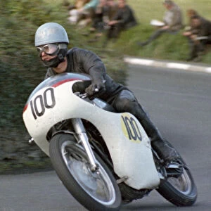 Dave Harrison (Norton) 1967 Senior Manx Grand Prix