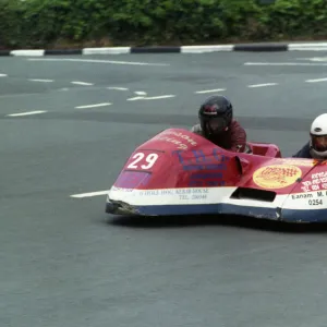 Dave Holden & Steve Burgess (Shelbourne Yamaha) 1994 Sidecar TT