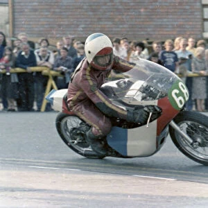 Dave Hughes (Maxton Yamaha) 1978 Junior TT