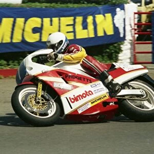 Dave Leach (Yamaha) at Ballacraine; 1988 Production B TT