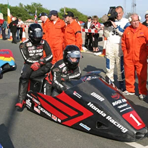 Dave Molyneux & Craig Hallam (DMR Honda) 2003 Sidecar TT
