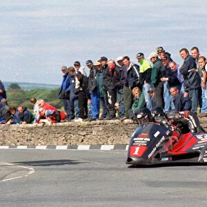 Dave Molyneux & Craig Hallam (DMR Honda) 2003 Southern 100