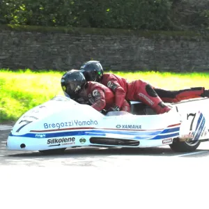 Dave Molyneux & Dan Sayle (Bregazzi Yamaha) 2016 TT Parade Lap Dave Molyneux & Dan Sayle (Bregazzi Yamaha) 2016 TT Parade Lap