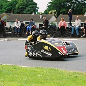 Dave Molyneux & Dan Sayle (DMR Honda) 2004 Sidecar TT