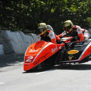 Dave Molyneux & Dan Sayle (DMR Suzuki) 2009 Sidecar TT Dave Molyneux & Dan Sayle (DMR Suzuki) 2009 Sidecar TT
