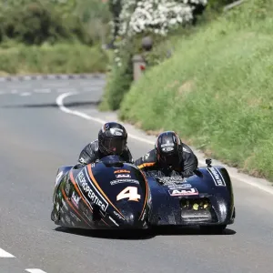 Dave Molyneux & Darryl Gibson (DMR 890) 2022 Sidecar TT Dave Molyneux & Darryl Gibson (DMR 890) 2022 Sidecar TT