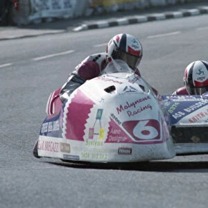 Dave Molyneux & Karl Ellison (Yamaha) 1993 Sidecar TT
