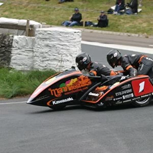 Dave Molyneux & Patrick Farrance (DMR Kawasaki) 2012 Sidecar TT