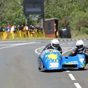 Dave Quirk & Karl Schofield (Suzuki Ireson) 2022 Sidecar TT