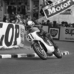 Dave Simmonds (Kawasaki) 1966 Ultra Lightweight TT