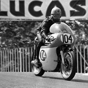 David Foulkes (Norton) 1967 Junior TT