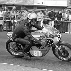 David Hunt (Beale Yamaha) 1975 Junior Manx Grand Prix