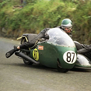 David North & David Bickley (Greenwood Triumph) 1970 750cc Sidecar TT