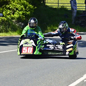 Debbie Barron & Karl Schofield (Ireson Kawasaki Oscar) 2015 Sidecar TT