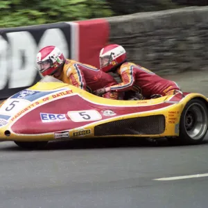 Dennis Bingham & Julia Bingham (Padgett Yamaha) 1983 Sidecar TT