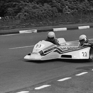 Dennis Holmes & Steve Bagnall (Yamaha) 1985 Sidecar TT