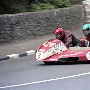 Dennis Keen & Colin Hardman (Yamaha) 1983 Sidecar TT