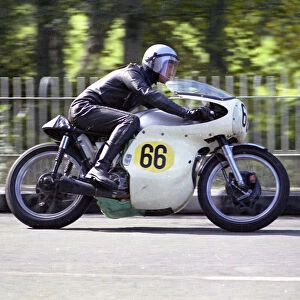 Dennis Richardson (Norton) 1972 Senior Manx Grand Prix