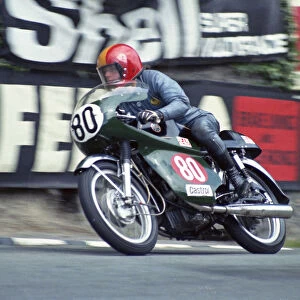 Derek Huxley (Honda) 1974 Production TT
