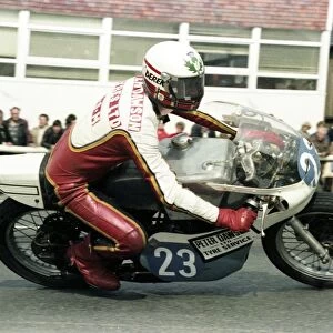 Derek J Allan (Yamaha) 1983 Junior Manx Grand Prix