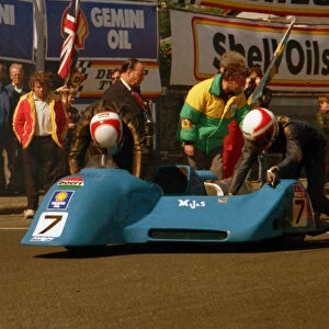 Derek Plummer & Brian Marris (Ireson Yamaha) 1988 Sidecar TT
