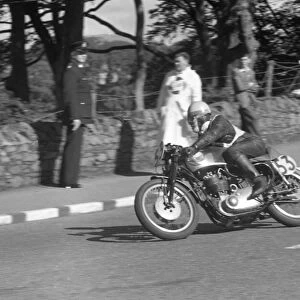Derek Woodman (BSA) 1958 Junior Manx Grand Prix