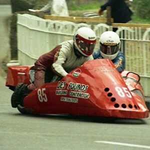Des Founds & Gary Irlam (Yamaha) 1988 Sidecar TT