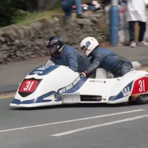 Dick Hawes & Eddie Kiff (Ireson) 1996 Sidecar TT