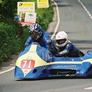 Dick Hawes & Eddy Kiff (Ireson Suzuki) 2004 Sidecar TT