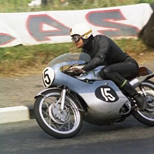 Dieter Braun (Suzuki) 1970 Ultra Lightweight TT