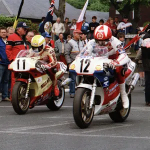 Eddie Laycock and Carl Fogarty (Honda) 1989 Formula One TT