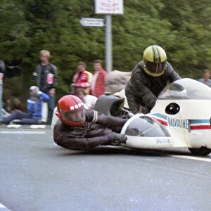 Egon Schons & Bernd Moller (BMW) 1976 Sidecar TT