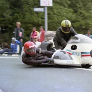 Egon Schons & Bernd Moller (BMW) 1976 Sidecar TT