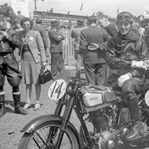 Eric Briggs (Norton) 1947 Senior Clubman TT