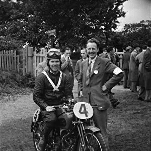Ernie Barrett (Guzzi) 1948 Lightweight Manx Grand Prix