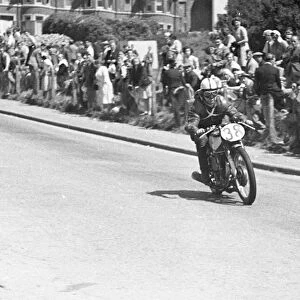 Ernie Barrett (Norton) 1950 Junior TT