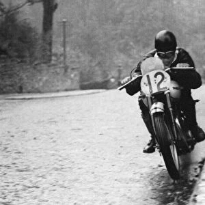 Ernie Lyons (Triumph) 1946 Senior Manx Grand Prix