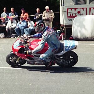 Etienne Godart (Yamaha) 2002 Junior 600 TT