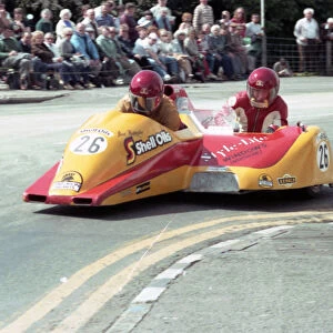 Frank Illingworth & Andrew Oldroyd (Yamaha) 1984 Sidecar TT