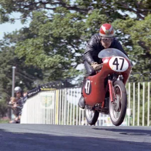 Frank Norris (MV) 1965 Ultra Lightweight TT