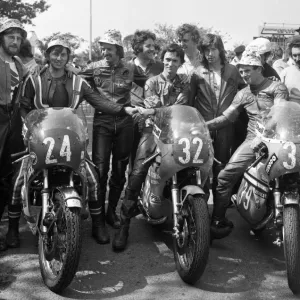 Frank Rutter & Mick Poxon (Honda) and Chas Mortimer & Bill Simpson (Suzuki) and David Hughes & Tony Rutter (Suzuki) 1976 Production TT Frank Rutter & Mick Poxon (Honda) and Chas Mortimer & Bill Simpson (Suzuki) and David Hughes & Tony Rutter (Suzuki) 1976 Production TT