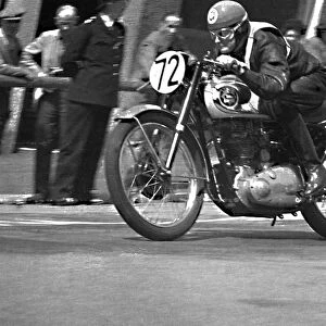 Frank Sheene (BSA) 1953 Junior Clubman TT