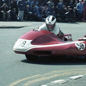 Fred Cornbill & Keith Cornbill (Parker Suzuki) 1981 Sidecar TT