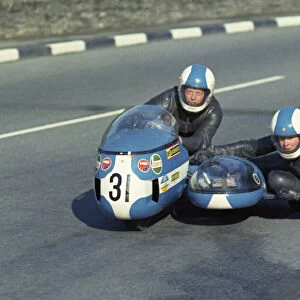 Fred Lewin & Lesley Lewin (Norton) 1973 750 Sidecar TT