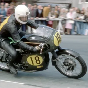 Fred Walton at Parliament Square: 1975 Production TT