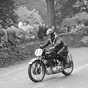 Fred Young (Vincent) 1950 Clubman 1000 TT