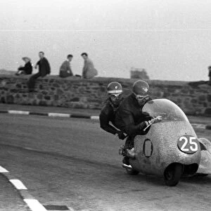 Fritz Scheidegger & Horst Burkhardt (BMW) 1959 Sidecar TT