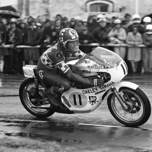 Geoff Barry (Yamaha) 1975 Senior TT