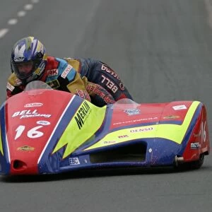 Geoff Bell & Jake Beckworth (DMR Yamaha) 2003 Sidecar TT