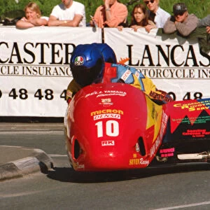 Geoff Bell & Les Farrington (Bell Yamaha) 1999 Sidecar TT